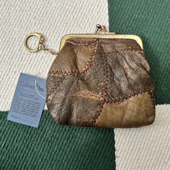 • Colony One Coin Purse | Brown Genuine Leather | NWT • - Picture 2 of 3